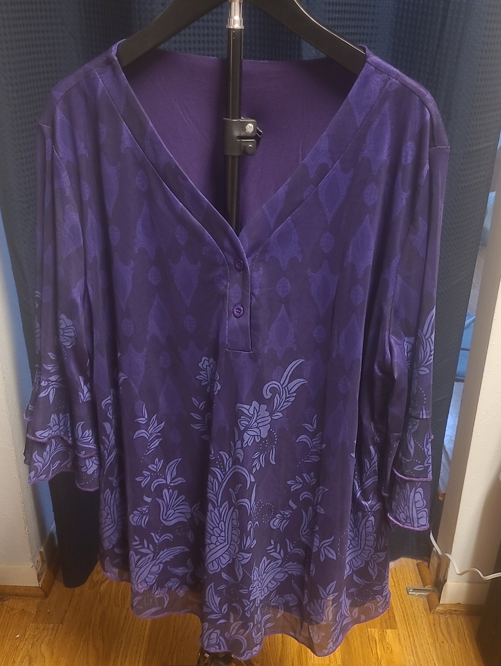 Women's Purple Floral V-Neck Tunic Top